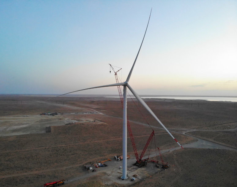 ACWA POWER INSTALLED THE LARGEST WIND TURBINE IN CENTRAL ASIA